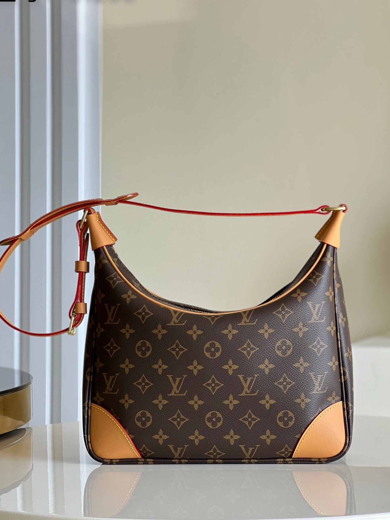 WIS BOULOGNE LOUIS VUITTON 1101